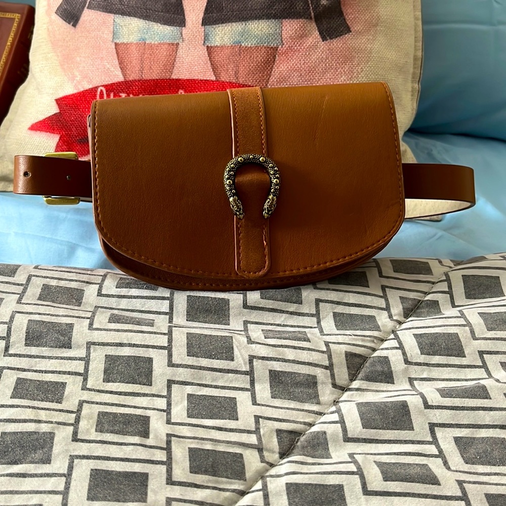 Small waist bag